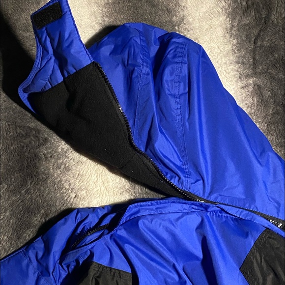 Rain Jacket - Picture 3 of 4